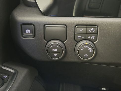 New 2026 Chevrolet Silverado 1500 LT w/ Texas Edition Plus RWD image 22