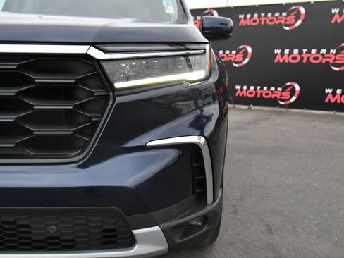 Used 2024 Honda Pilot EX-L image 11