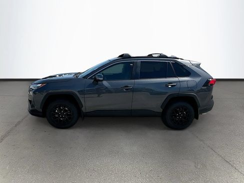Used 2025 Toyota RAV4 XLE w/ Convenience Package FWD image 4
