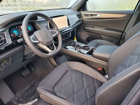 New 2026 Volkswagen Atlas Cross Sport SE FWD image 8