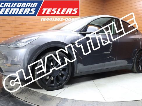 Used 2022 Tesla Model Y Long Range image 1