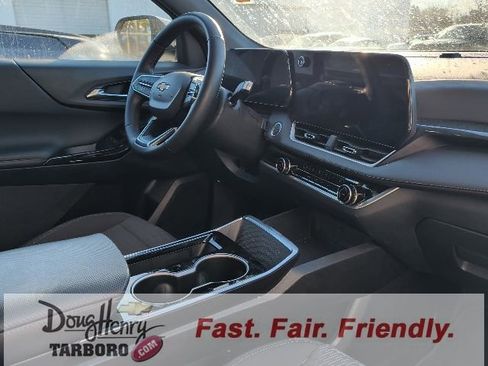 Used 2025 Chevrolet Equinox LT image 5