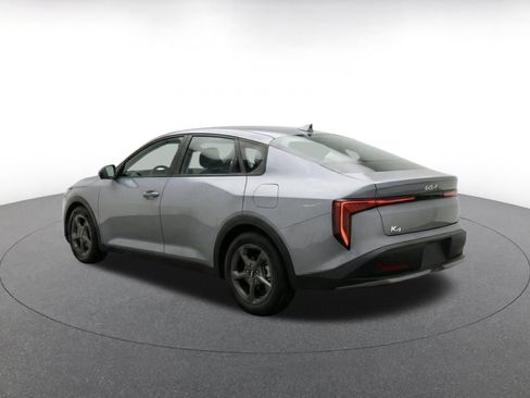 Used 2025 Kia K4 FWD image 6