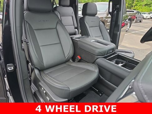 Used 2024 GMC Yukon XL Denali w/ LPO, Floor Liner Package image 10