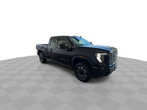Certified 2025 GMC Sierra 2500 Denali Ultimate AWD/4WD image 2