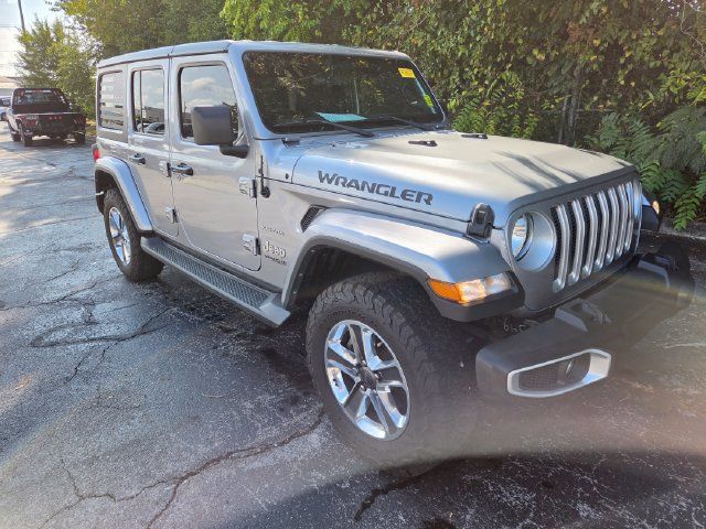 Used 2021 Jeep Wrangler Unlimited Sahara w/ Cold Weather Group AWD/4WD image 11