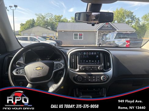 Used 2018 Chevrolet Colorado LT w/ LT Convenience Package AWD/4WD image 12