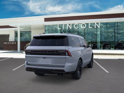 New 2025 Lincoln Navigator Reserve w/ Jet Appearance Package image 8