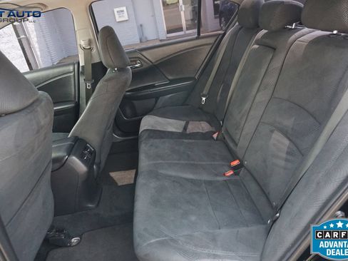 Used 2016 Honda Accord EX image 19