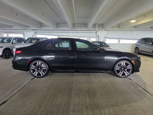 New 2026 BMW 760i xDrive w/ Luxury Rear Seating Package AWD/4WD image 3