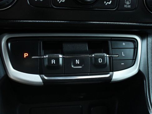 Used 2023 GMC Terrain SLE w/ LPO, Floor Liner Package AWD/4WD image 44