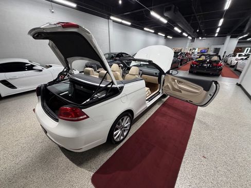 Used 2013 Volkswagen Eos Komfort FWD image 48