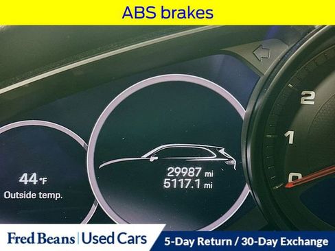 Used 2023 Porsche Cayenne Platinum Edition image 14