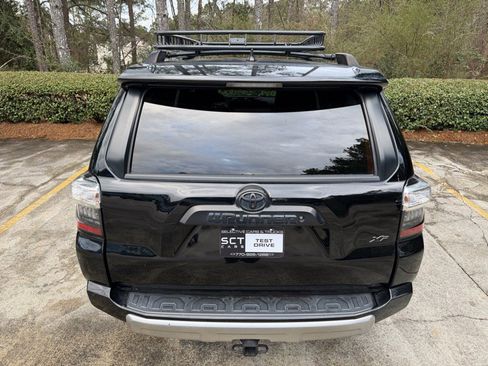 Used 2018 Toyota 4Runner TRD Off-Road image 5