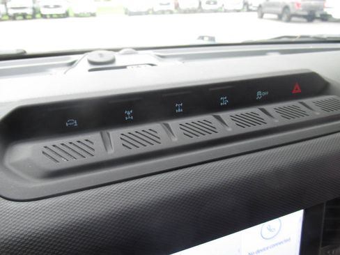 Used 2025 Ford Bronco Badlands AWD/4WD image 22