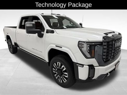 Certified 2024 GMC Sierra 2500 Denali Ultimate AWD/4WD image 5