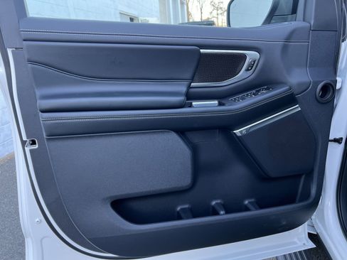 New 2025 Ford Expedition Platinum w/ Stealth Performance Package image 14