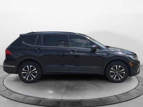 Used 2022 Volkswagen Tiguan S FWD image 6