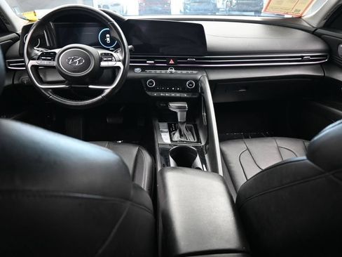 Used 2022 Hyundai Elantra Limited FWD image 38