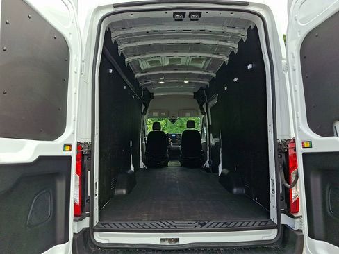 Used 2024 Ford Transit 250 148 High Roof Extended w/ Load Area Protection Package RWD image 27