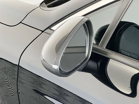 Used 2024 Kia K5 GT-Line image 10