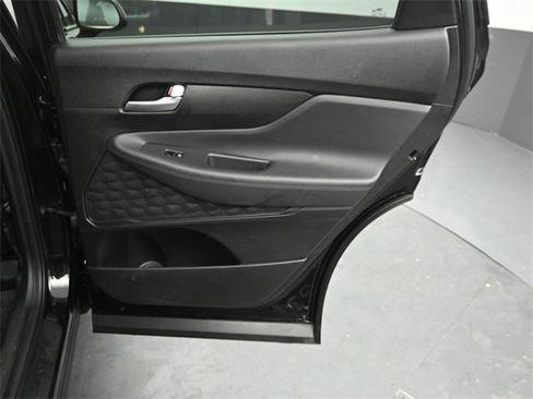 Used 2019 Hyundai Santa Fe SE image 27