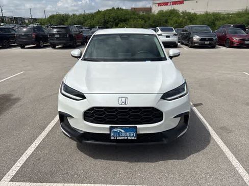 Used 2026 Honda HR-V LX image 8