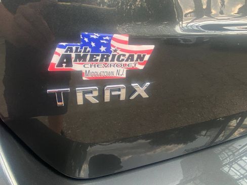 Used 2020 Chevrolet Trax LS w/ Tint and Cruise Package FWD image 11