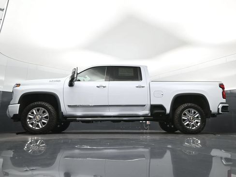 New 2026 Chevrolet Silverado 2500 High Country w/ High Country Premium Package AWD/4WD image 47