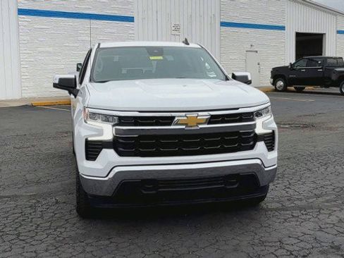 Used 2022 Chevrolet Silverado 1500 LT image 3