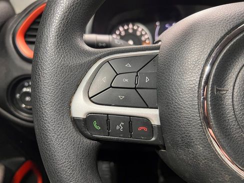 Used 2018 Jeep Renegade Sport w/ Power & Air Group image 14