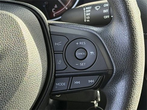 Certified 2025 Toyota RAV4 LE image 15