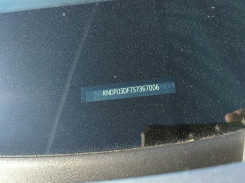 Certified 2025 Kia Sportage LX image 7