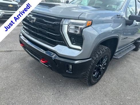 New 2026 Chevrolet Silverado 2500 LTZ w/ LTZ Plus Package AWD/4WD image 9