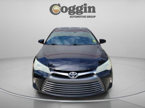 Used 2016 Toyota Camry LE FWD image 5