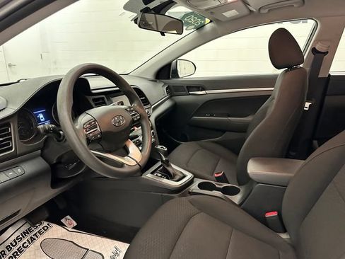 Used 2020 Hyundai Elantra SE w/ Cargo Package (C1) FWD image 17