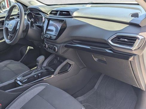 Used 2021 Chevrolet TrailBlazer LT FWD image 20