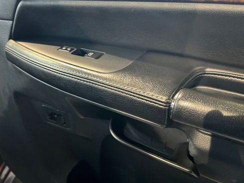 Used 2013 Nissan Armada Platinum image 15