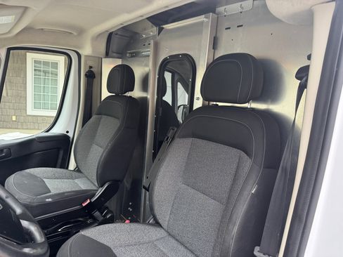 Used 2017 RAM ProMaster 2500 image 13