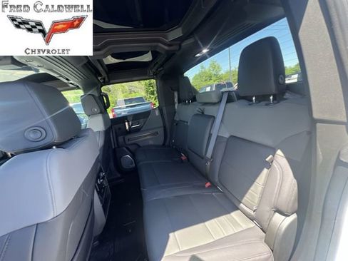 Used 2025 GMC Hummer EV 3X w/ Extreme Off-Road Package AWD/4WD image 30