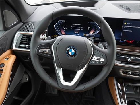 New 2026 BMW X5 xDrive50e w/ Climate Comfort Package image 24