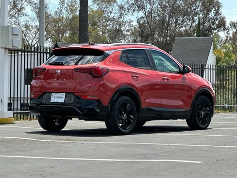 Used 2024 Buick Encore GX Sport Touring FWD image 5