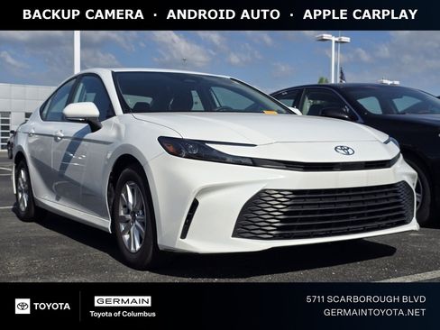 Used 2025 Toyota Camry LE image 1