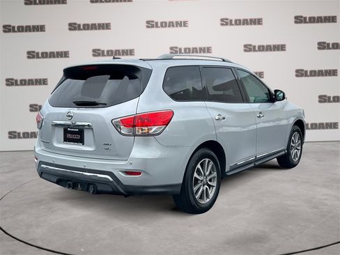 Used 2014 Nissan Pathfinder SL w/ SL Premium Package image 5