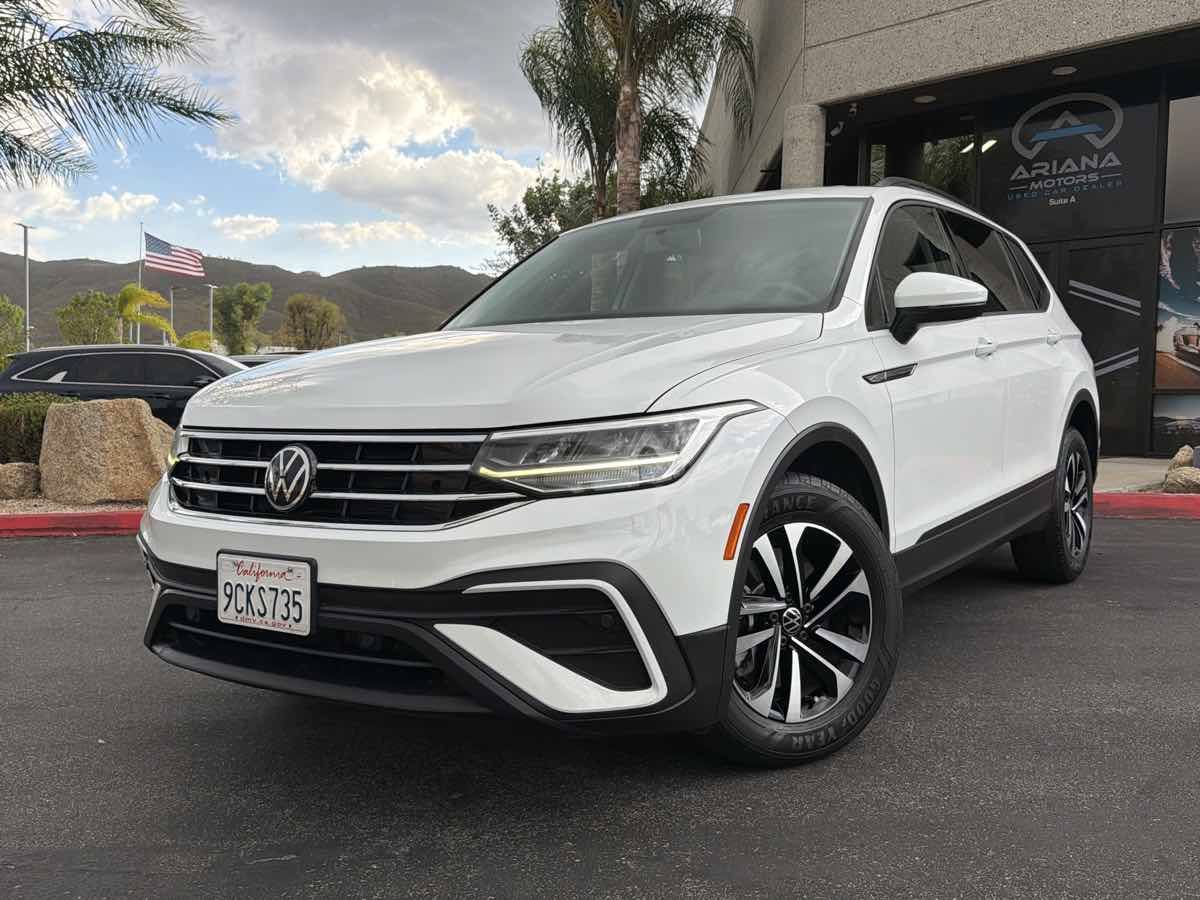 Used 2022 Volkswagen Tiguan S FWD image 9