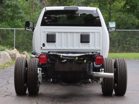 New 2026 RAM 5500 Tradesman image 16