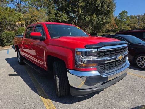 Used 2018 Chevrolet Silverado 1500 LT w/ Trailering Package image 7
