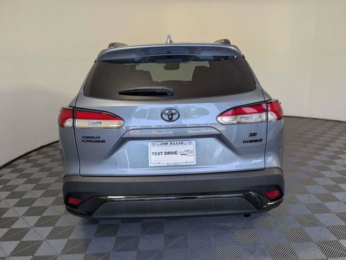 Used 2024 Toyota Corolla Cross AWD Hybrid image 6