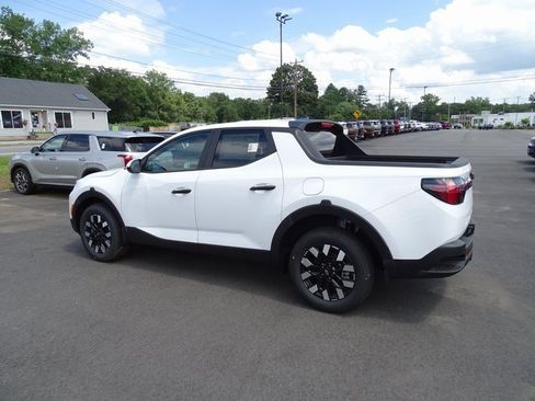 New 2025 Hyundai Santa Cruz SE image 8