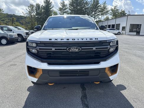 New 2025 Ford Expedition Tremor image 2